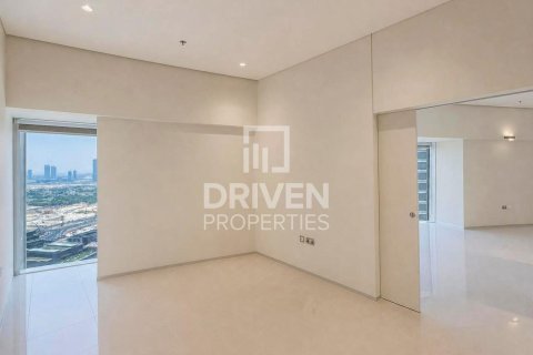 Снять в аренду квартиру в Sheikh Zayed Road, Дубай: 3 спальни, 209.96м², № 128527 - фото 4