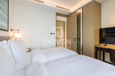 Снять в аренду квартиру в Address Harbour Point, Dubai Creek Harbour (The Lagoons), Дубай: 2 спальни, 102.01м², № 128130 - фото 9