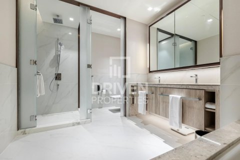 Снять в аренду квартиру в Address Harbour Point, Dubai Creek Harbour (The Lagoons), Дубай: 2 спальни, 102.01м², № 128130 - фото 14