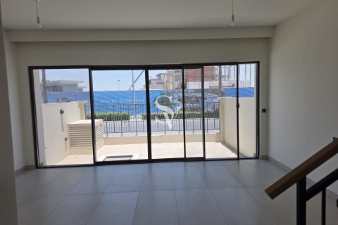Adosado en Damac Lagoons, Dubai, 4 dormitorios, 144 m², № 115610 - foto 3