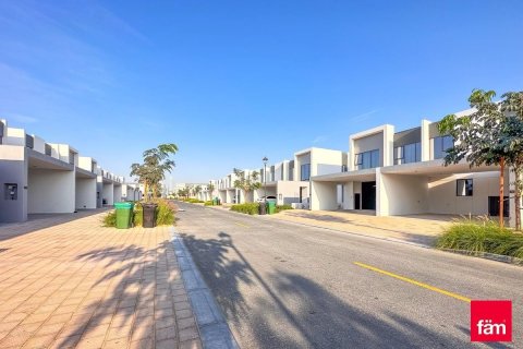 Villa in Dubai 3 bedrooms, 175.2 sq.m. № 115129
