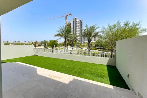 Villa in Dubai Hills Estate, Dubai 3 bedrooms, 272 sq.m. № 45179 - photo 14