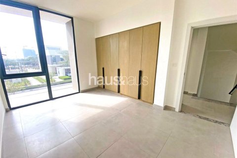 Villa in Dubai Hills Estate, Dubai 3 bedrooms, 272 sq.m. № 45179 - photo 11