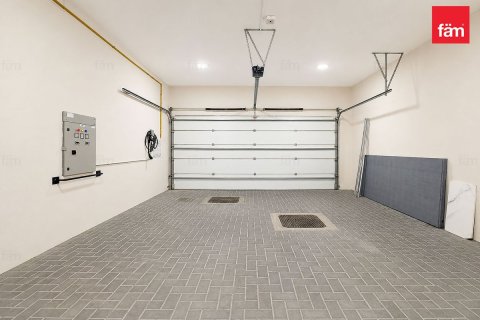 Adosado en Dubai, 2 dormitorios, 240 m², № 115184 - foto 25