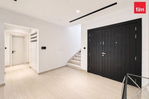 Adosado en Dubai, 2 dormitorios, 240 m², № 115184 - foto 11