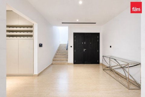 Adosado en Dubai, 2 dormitorios, 240 m², № 115184 - foto 13