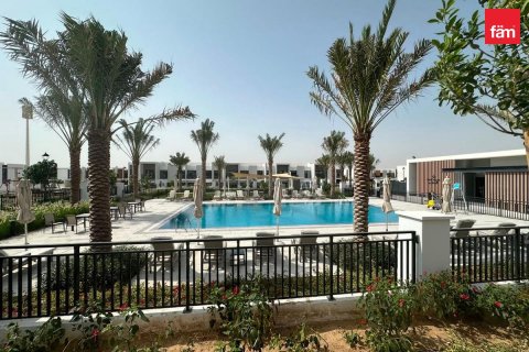 Villa in Dubai 4 bedrooms, 231.2 sq.m. № 135152