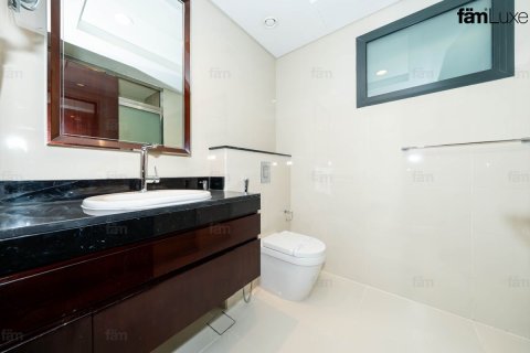 Villa en Dubai, 8 dormitorios, 723.7 m², № 134816 - foto 17