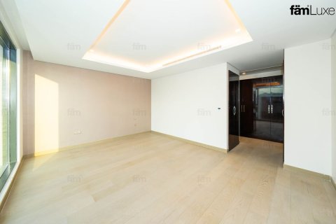 Villa en Dubai, 8 dormitorios, 723.7 m², № 134816 - foto 10