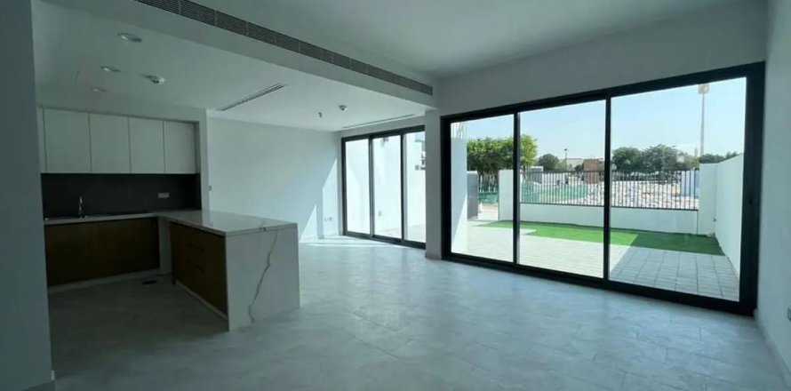 Villa à Dubai, 3 chambres, 161 m², № 134746