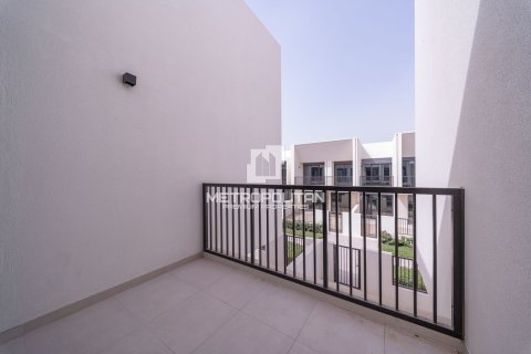 Adosado en Town Square, Dubai, 4 dormitorios, 262 m², № 73755 - foto 5
