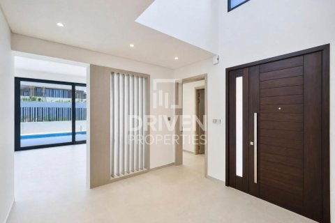 Снять в аренду виллу в Джабаль-Али, Дубай: 4 спальни, 629.98м², № 128368 - фото 18