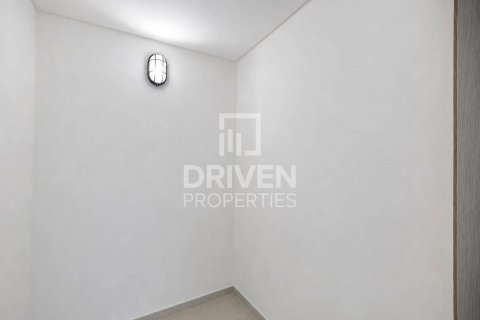 Снять в аренду виллу в Джабаль-Али, Дубай: 4 спальни, 629.98м², № 128368 - фото 15