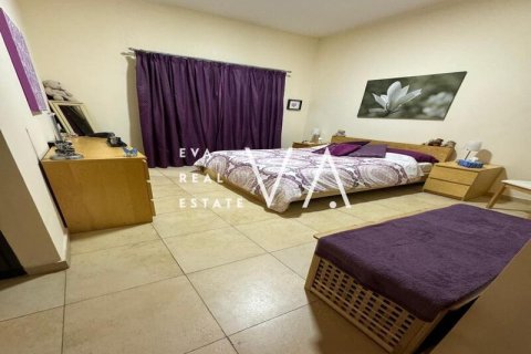 Apartment in Bur Dubai, Dubai 1 bedroom, 115.5 sq.m. № 52686 - photo 5