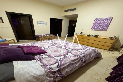 Apartment in Bur Dubai, Dubai 1 bedroom, 115.5 sq.m. № 52686 - photo 8