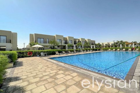 Townhouse in EMAAR South, Dubai South (Dubai World Central), Dubai 3 bedrooms, 144 sq.m. № 37908 - photo 14