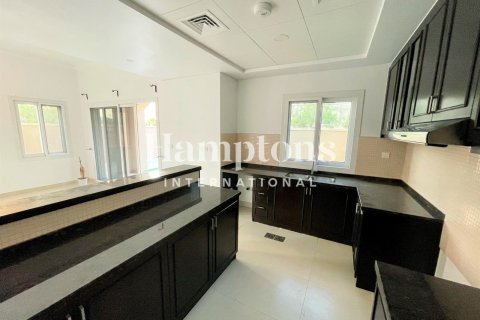Townhouse in Casa Viva, Serena, Dubai 3 bedrooms, 210.518 sq.m. № 141725