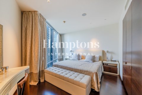 Apartamento en Burj Khalifa, Dubai, 1 dormitorio, 102.47200900 m², № 141720 - foto 4