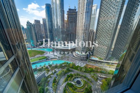Apartamento en Burj Khalifa, Dubai, 1 dormitorio, 102.47200900 m², № 141720 - foto 3