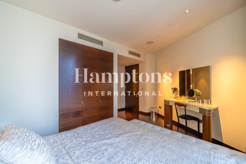 Apartamento en Burj Khalifa, Dubai, 1 dormitorio, 102.47200900 m², № 141720 - foto 8