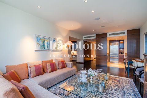 Apartamento en Burj Khalifa, Dubai, 1 dormitorio, 102.47200900 m², № 141720 - foto 7