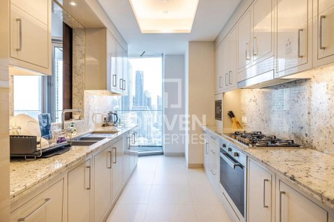 Снять в аренду квартиру в The Address Sky View Towers, Даунтаун Дубай (Даунтаун Бурдж Дубай), Дубай: 3 спальни, 187.48м², № 128569 - фото 10
