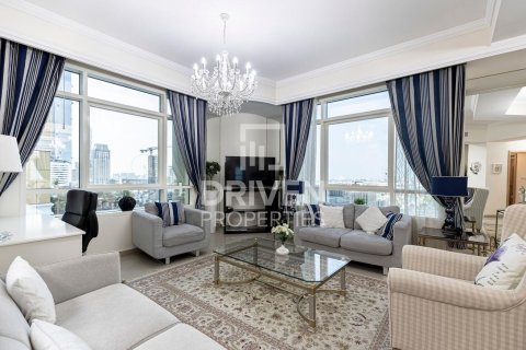 Appartement à Marina Crown, Dubai Marina, Dubai, 2 chambres, 131.09 m², № 136558