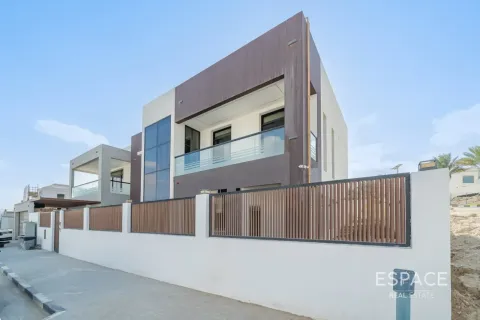 Villa in Al Furjan, Dubai 5 bedrooms, 446 sq.m. № 122944