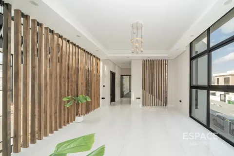 Villa in Al Furjan, Dubai 5 bedrooms, 446 sq.m. № 122944 - photo 11