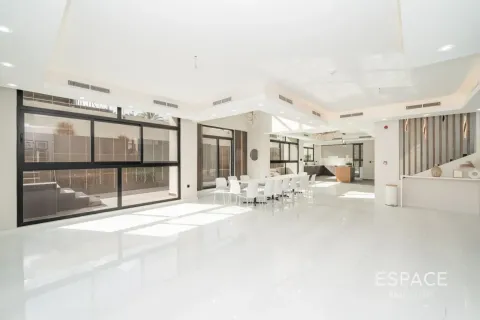 Villa in Al Furjan, Dubai 5 bedrooms, 446 sq.m. № 122944 - photo 2