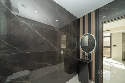 Villa in Al Furjan, Dubai 5 bedrooms, 446 sq.m. № 122944 - photo 7