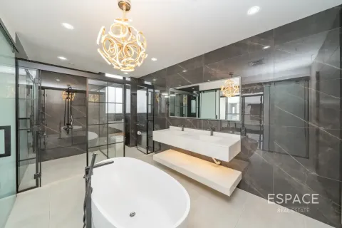 Villa in Al Furjan, Dubai 5 bedrooms, 446 sq.m. № 122944 - photo 15