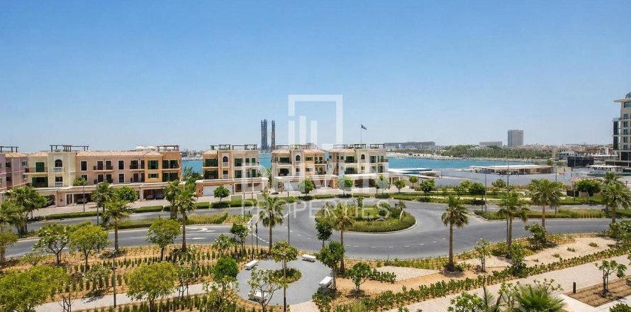 Вилла в Джумейре, Дубай, 4 спальни, 397.63м², № 129145