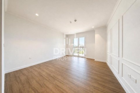 Снять в аренду виллу в Джумейре, Дубай: 4 спальни, 397.63м², № 129145 - фото 20