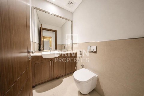 Снять в аренду виллу в Джумейре, Дубай: 4 спальни, 397.63м², № 129145 - фото 23