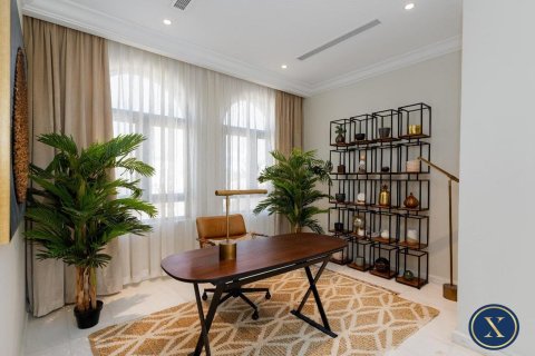 Снять в аренду виллу в Пальме Джумейре, Дубай: 6 спален, 650м², № 46260 - фото 17