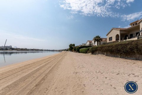 Снять в аренду виллу в Пальме Джумейре, Дубай: 6 спален, 650м², № 46260 - фото 25
