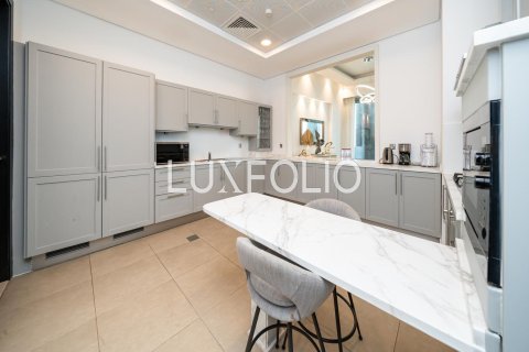 Apartment in The Crescent, Palm Jumeirah, Dubai 3 bedrooms, 267 sq.m. № 46257 - photo 12