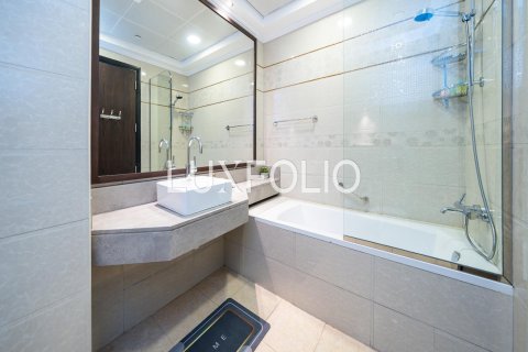 Apartment in The Crescent, Palm Jumeirah, Dubai 3 bedrooms, 267 sq.m. № 46257 - photo 23
