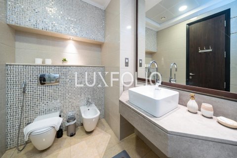 Apartment in The Crescent, Palm Jumeirah, Dubai 3 bedrooms, 267 sq.m. № 46257 - photo 24