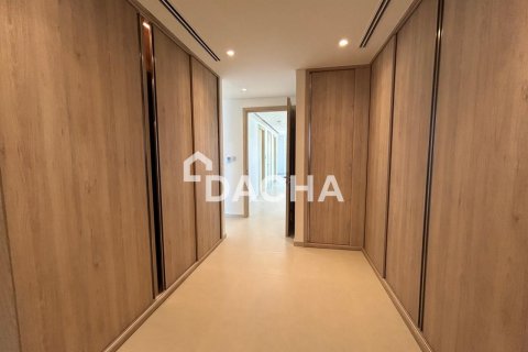 Villa in Jebel Ali, Dubai 5 bedrooms, 441 sq.m. № 115711 - photo 12