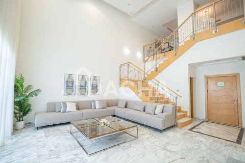 Apartment in Shoreline Apartments, Palm Jumeirah, Dubai 4 bedrooms, 450 sq.m. № 109760