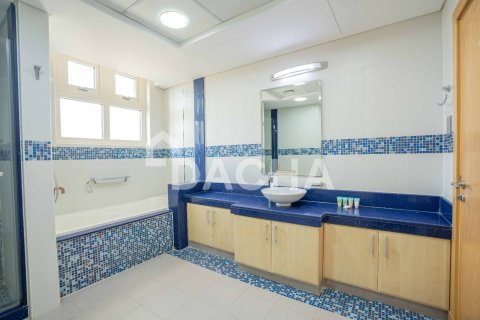 Apartamento en Shoreline Apartments, Palm Jumeirah, Dubai, 4 dormitorios, 450 m², № 109760 - foto 15