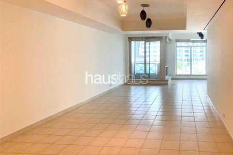 Apartment in Emaar 6 Towers, Dubai Marina, Dubai 3 bedrooms, 226 sq.m. № 43675 - photo 14