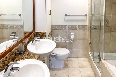 Apartment in Emaar 6 Towers, Dubai Marina, Dubai 3 bedrooms, 226 sq.m. № 43675 - photo 12