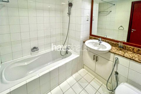 Apartment in Emaar 6 Towers, Dubai Marina, Dubai 3 bedrooms, 226 sq.m. № 43675 - photo 10