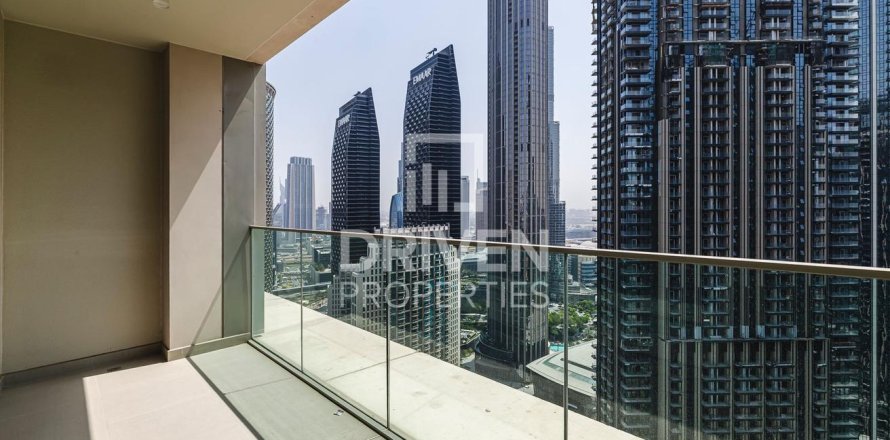 Apartamento en Forte, Downtown Dubai (Downtown Burj Dubai), Dubai, 3 dormitorios, 155.15 m², № 140545