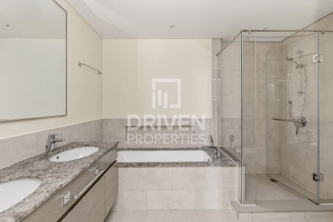 Apartamento en Forte, Downtown Dubai (Downtown Burj Dubai), Dubai, 3 dormitorios, 155.15 m², № 140545 - foto 17