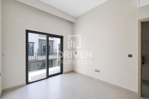Townhouse in Mohammed Bin Rashid City, Dubai 3 bedrooms, 135.64 sq.m. № 138870 - photo 17