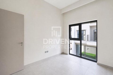 Townhouse in Mohammed Bin Rashid City, Dubai 3 bedrooms, 135.64 sq.m. № 138870 - photo 14